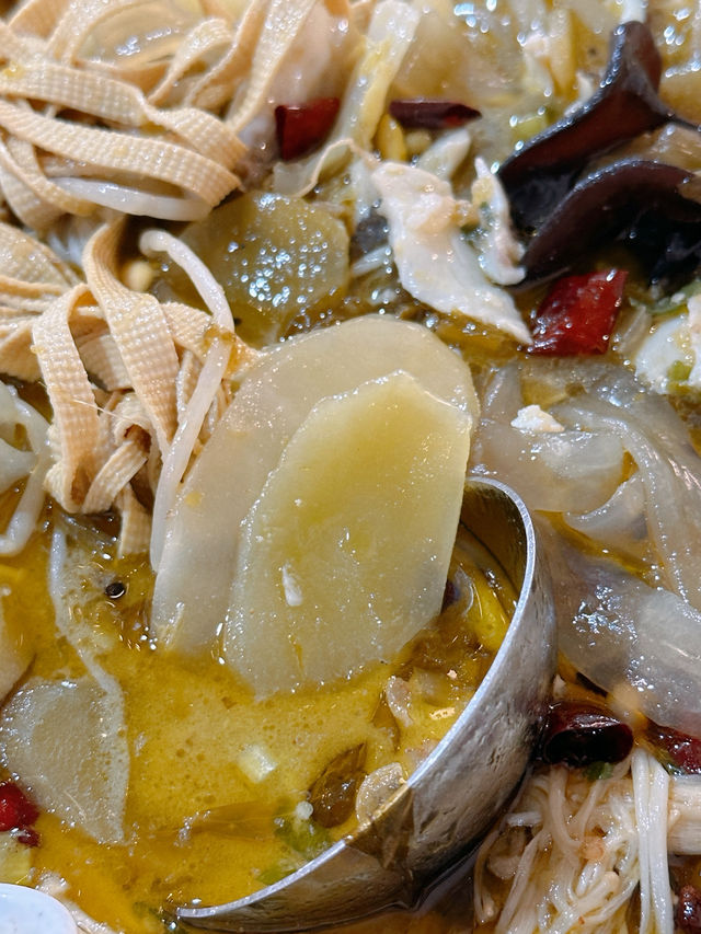 必食酸菜魚配爽彈毛肚🐟