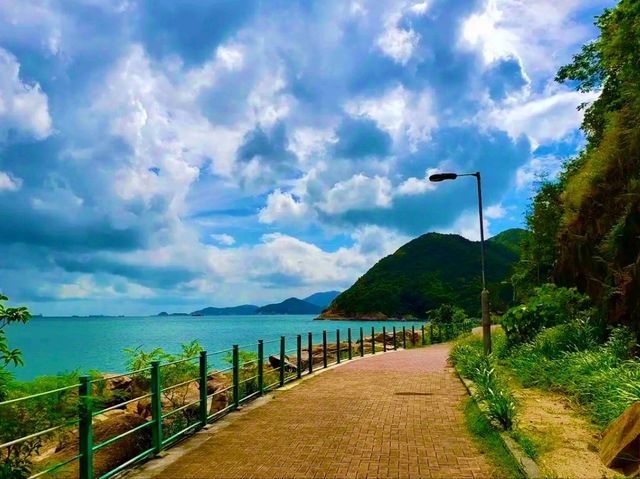 Repulse Bay Beach – Hong Kong’s Most Beautiful Urban Beach