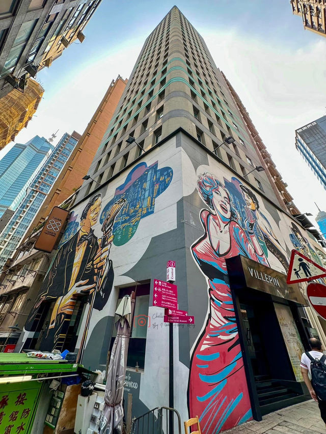 A Tapestry of Time on Hollywood Road 