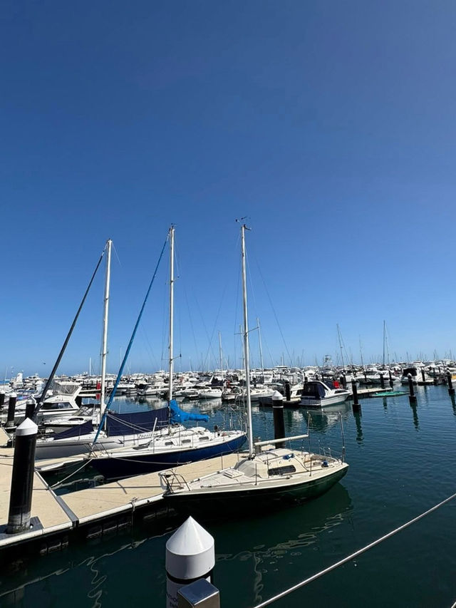 Seaside Charm : Hillary's Boat Harbour in Perth