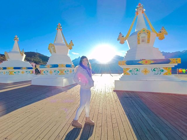 จุดชมวิวภูเขาหิมะเหมยลี่