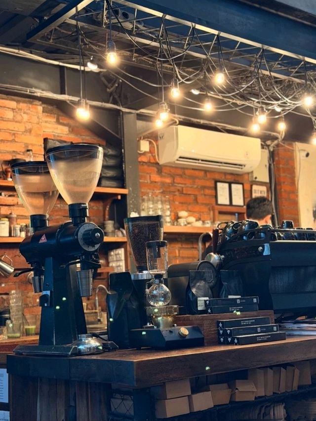 A MUST VISIT CAFÉ IN BALI.