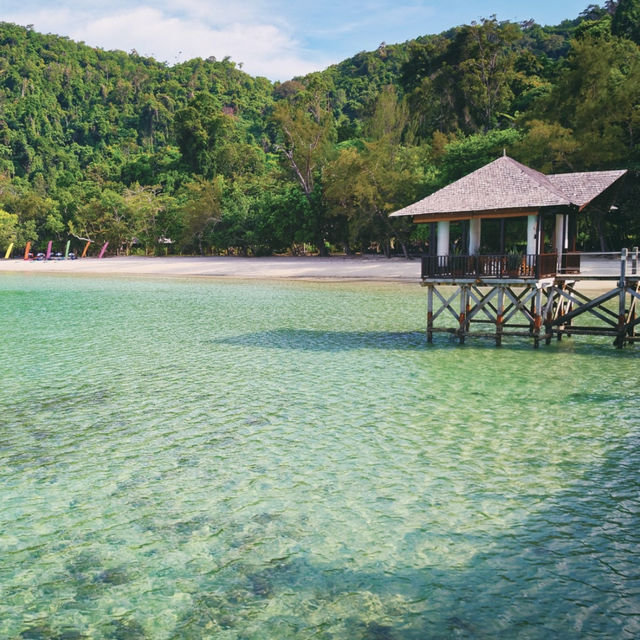 🏝️ Escape to Paradise: Bunga Raya Island Resort Review