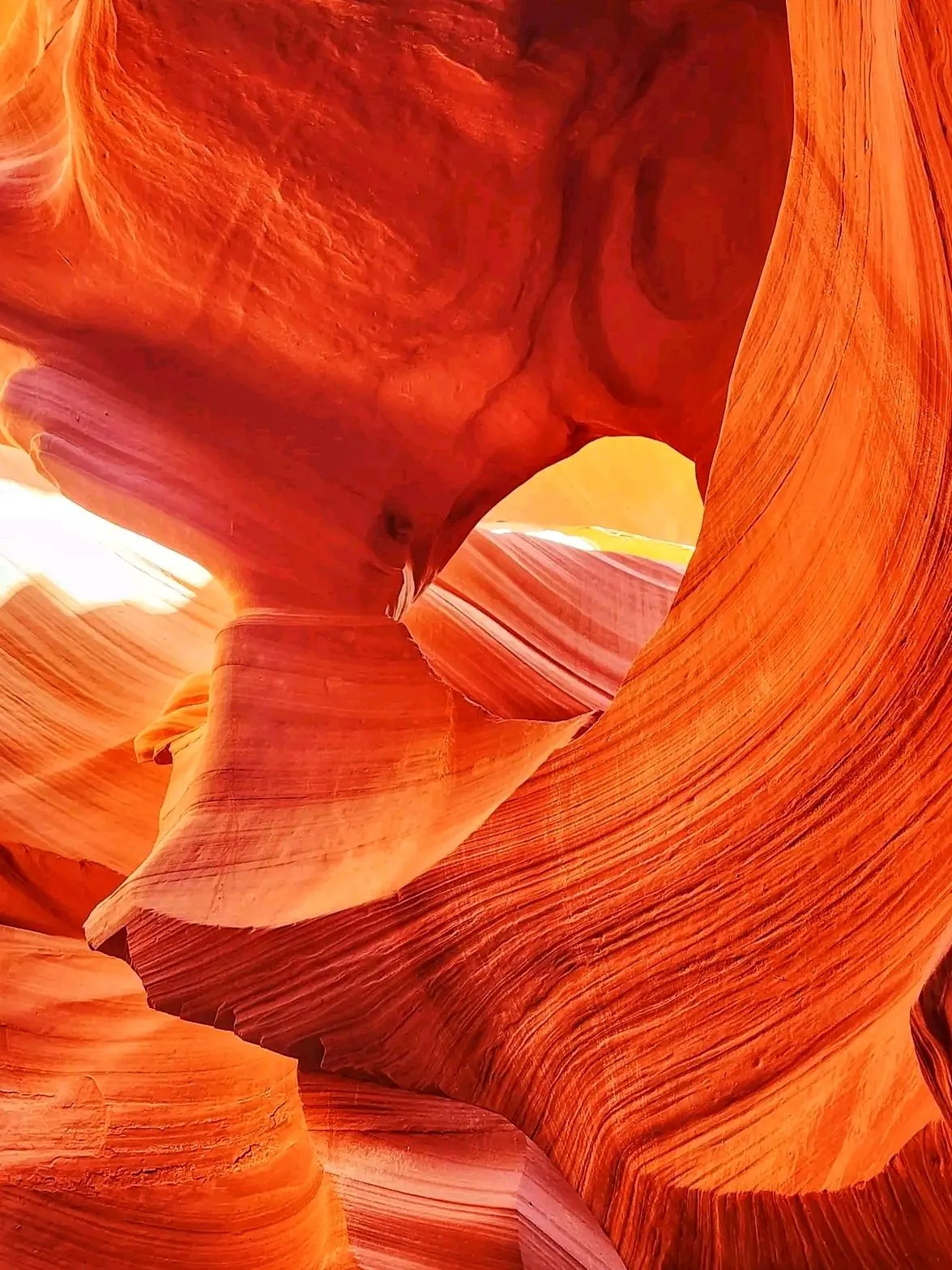 A View That Feels Almost Unreal 🏜️🌅