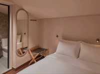 Guests consistently praise the exceptionally comfortable beds, crisp linens, and strong air-condi