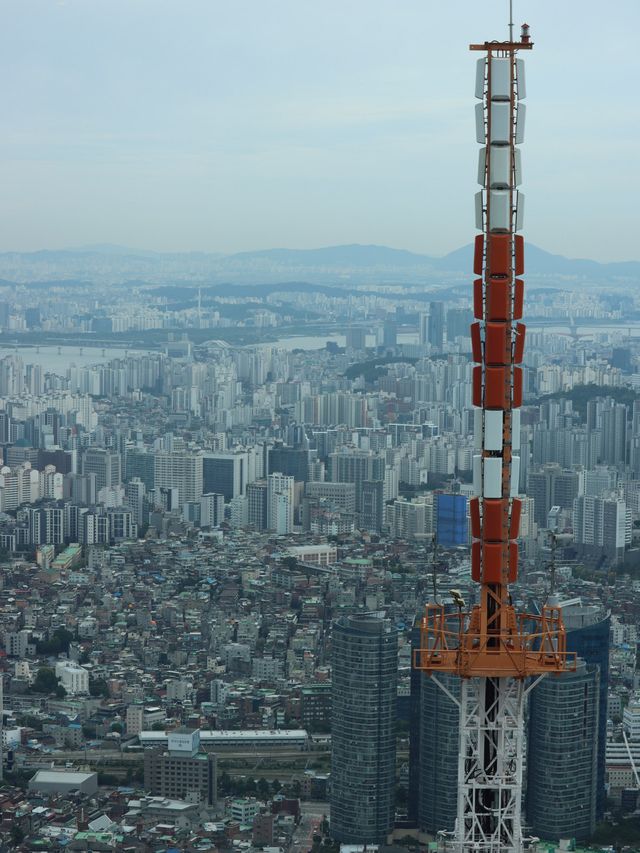 Viewpoints from the Seoul Tower 🌁🏙️