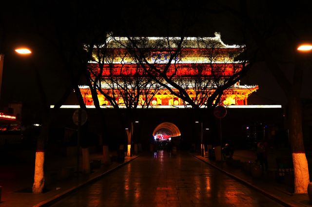 Exploring Xi'an's Magical Nightlife 🌃🌟