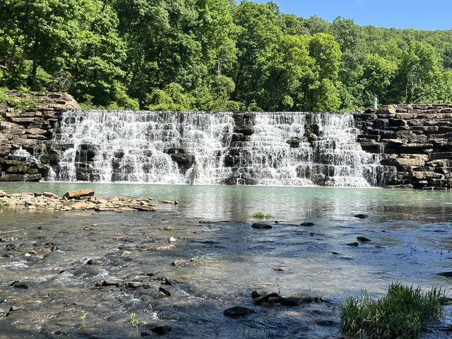 Trail and Camping at Devils Den Ar, USA