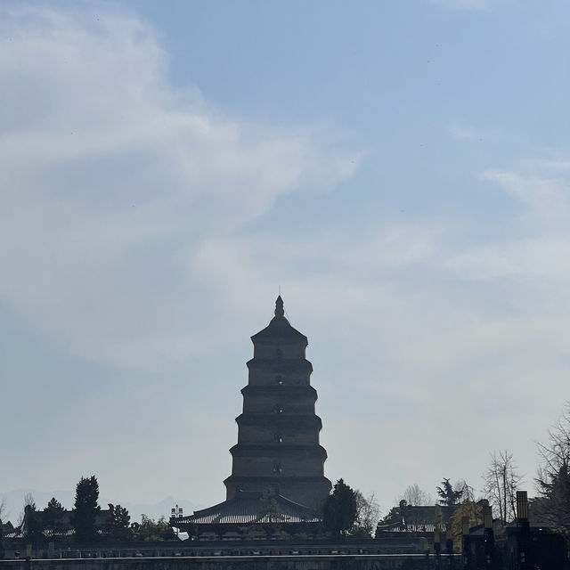 🏯 วัดเจดีย์ห่านป่าใหญ่ (องค์ใหญ่) เมืองซีอาน 🏯 วัดเจดีย์ห่านป่าใหญ่ (องค์ใหญ่) เมืองซีอาน