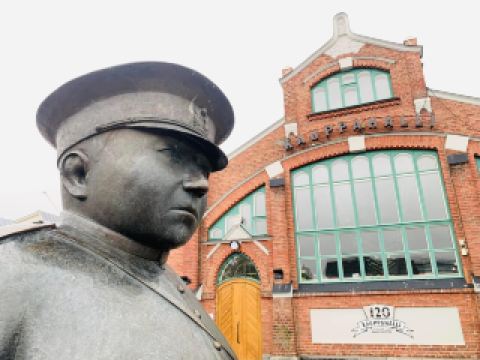 Finland 🇫🇮 Attractions-Oulu Mascot Fat Policeman