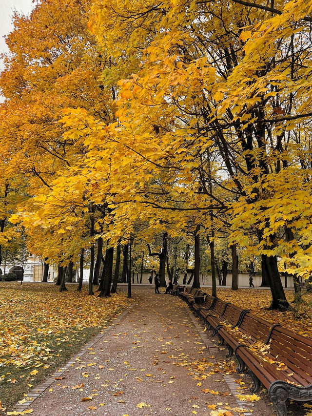 Kolomenskoe 공원: 모스크바 중심부에 있는 가을의 마법 🍂