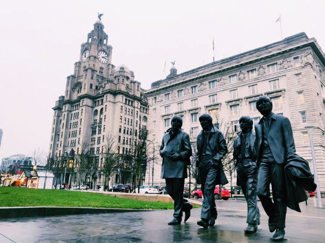 🎸 Liverpool’s Icons – A Journey Through Music & Maritime History