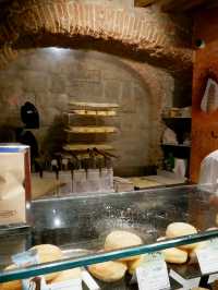 🍩 รีวิวร้านขนม Bombolò Pisa – โดนัดสดใหม่ ไส้แน่น