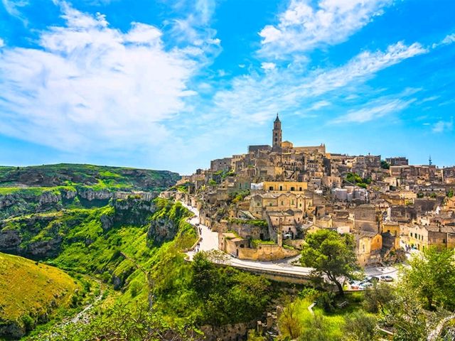 Matera: A beautiful city of stone in Italy! Matera: A beautiful city of stone in Italy!