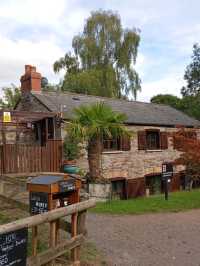 A walk to the summit of Tor y Foel starting in Talybont on Usk