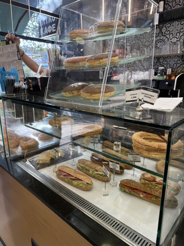 ☕️ Fresh Bakes & Comforting Coffee Moments at Pronto Pastry Bakery & Café 🥐