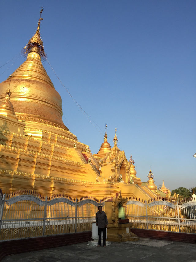 Mandalay Nights: Epic Heritage, Sunsets & Pagodas 🌅✨