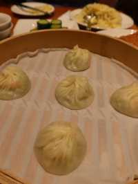Din Tai Fung in Taipei, Taiwan🥟🍜🍚