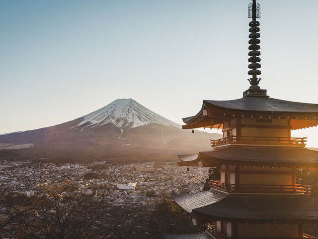 Discover Hakone's Riddle: An Adventure Awaits! 🔓🌄