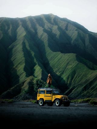 Listen to the sound of the earth's pulse at Mount Bromo