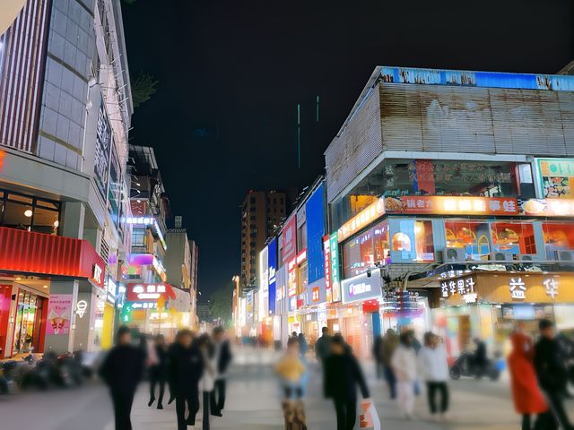上海自駕海南，途經韶關，那就逛一下風采樓吧