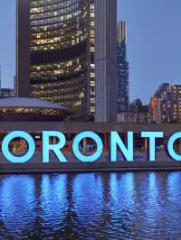 🌟✨ Toronto's Marriott Downtown: Luxury & Comfort! 🏨🍁