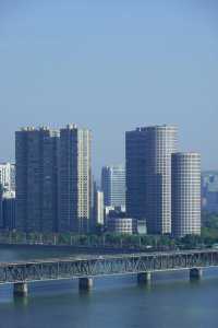 首次在杭州六和塔追火車追公交啦