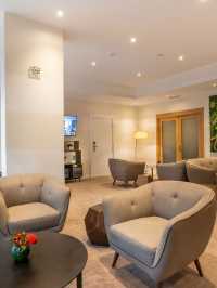🏨✨ Parisian Elegance: Fraser Suites La Défense 🌟