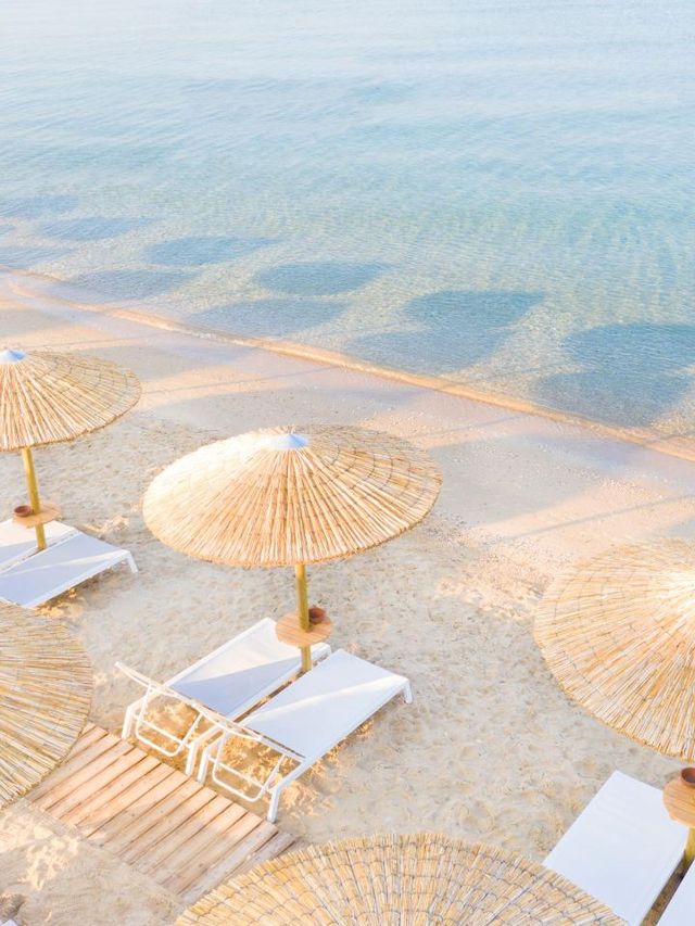 🌟 Greek Getaway: Unwind at Pomegranate Wellness Spa 🏖️🍹