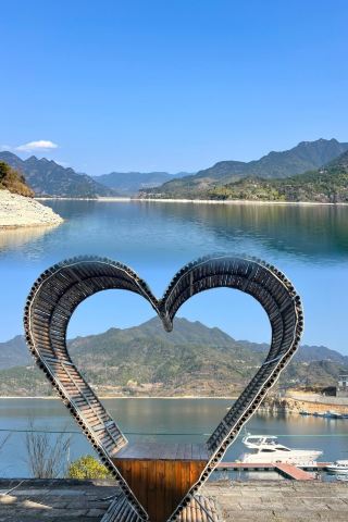 探秘浙南仙境：千峽湖，一處不容錯過的絕美之地