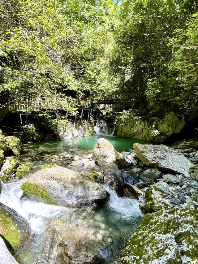 天生橋景區（湖北神農架林區）