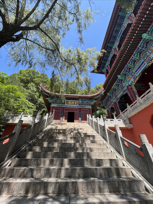 天水麻辣烫之行∣淨土寺，真的被驚豔到了！！！