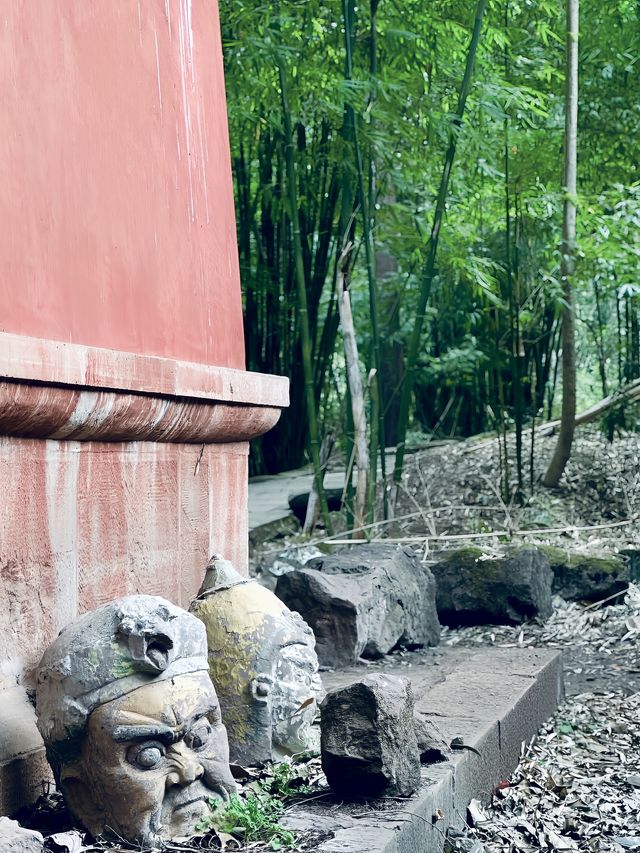中國奇譚中的譚貓廟終於見到了。