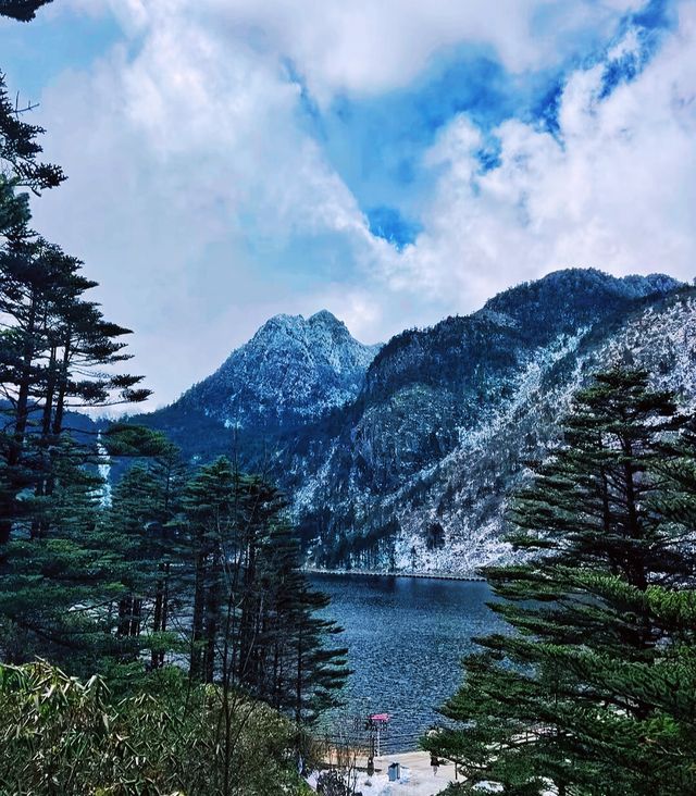 四川螺髻山，看過《楚喬傳》的朋友應該不陌生吧~