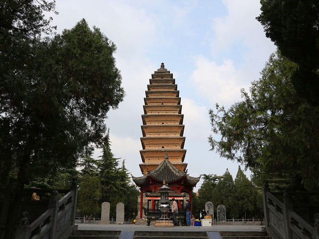 河南洛陽「齊雲塔」