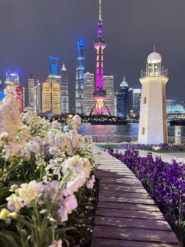 ✨【上海北外滩+外灘Citywalk路線大揭秘！靚景打卡位一次過集齊】✨  今次帶大家行呢條超正嘅上海Citywalk路線！由北外灘一路行到外灘，每個打卡位都靚到爆鏡🥳！  首站北外灘觀景台，無敵江