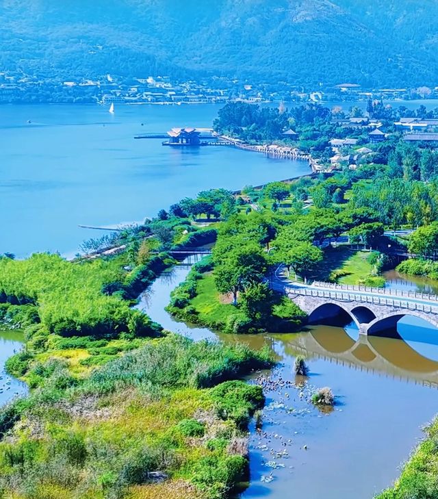 星程西昌邛海濕地公園萬達廣場酒店：暢享邛海畔的舒適度假時光