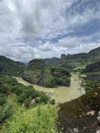 Wuyi Mountain: A Rain-Soaked Journey Full of Quiet Beauty