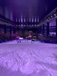 炎炎夏日，最適合去滑雪啦～