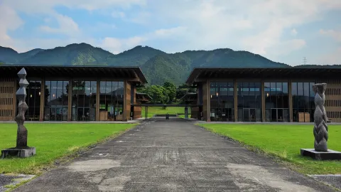 [Japan World Heritage] "10 Sacred Sites and Pilgrimage Routes in the Kii Mountain Range" The Kii Mountain Range has fostered reverence for nature since ancient times. In the 6th century, Buddhism — traveler post in Owase