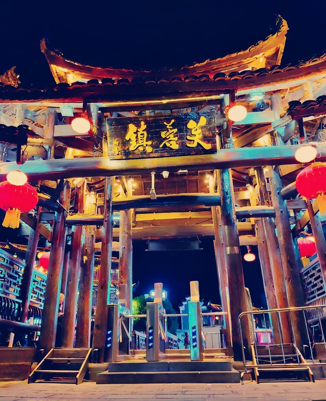 絕了！我在湘西找到了現實版《千與千尋》夜景