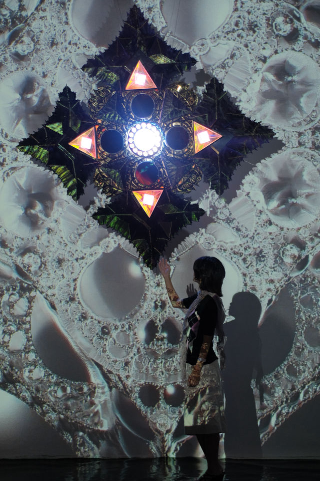 深圳新展 《臆浸之外》沉浸夢幻光影的藝術展