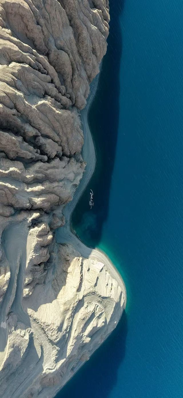 班迪爾藍湖酷照大賞!新疆旅遊必備打卡地 班迪爾藍湖酷照大賞!新疆旅遊必備打卡地