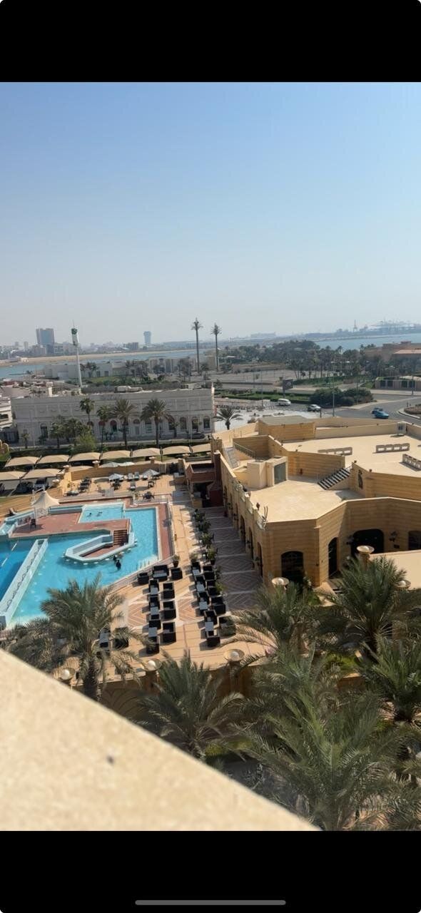 Great Location and Efficient Service