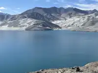 塔縣回喀什偶遇白沙湖封神路段,缺場雪!