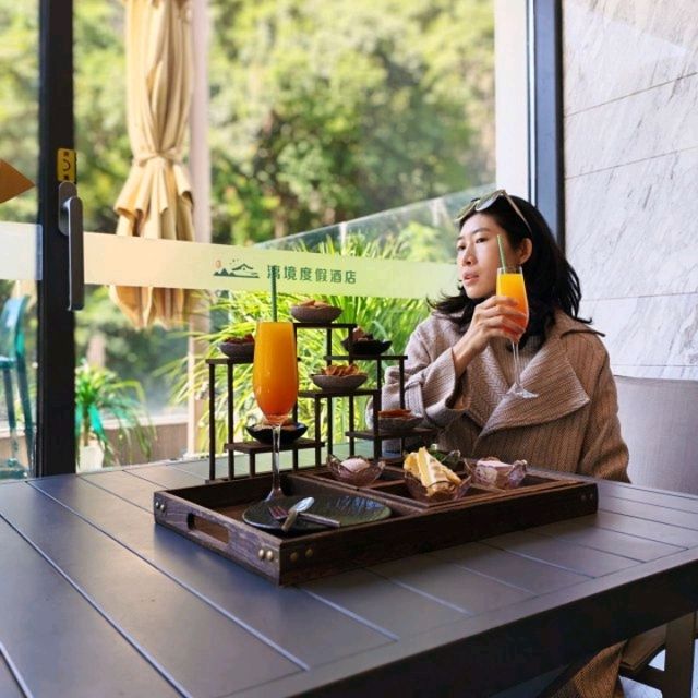 Yangshuo, lying in a landscape painting ✨