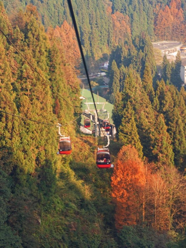 亞洲最大桌山瓦屋山雲海全攻略沒下雪也絕美 亞洲最大桌山瓦屋山雲海全攻略沒下雪也絕美