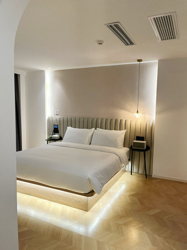 昆明這家法式秘境酒店也太絕了!一秒穿越南法 昆明這家法式秘境酒店也太絕了!一秒穿越南法