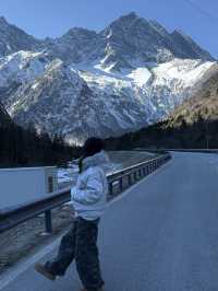 川西絕美理小路一日遊藍冰雪山治癒打工人！