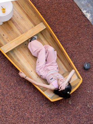 ความฝันแบบแคลิฟอร์เนียในหมู่บ้านชาวประมง เทรนด์ใหม่ของรีสอร์ทริมแม่น้ำ!